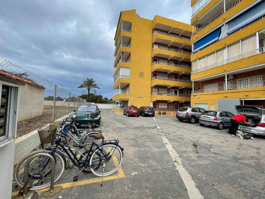Nice Apartment Near The Sea Torrevieja Exterior foto